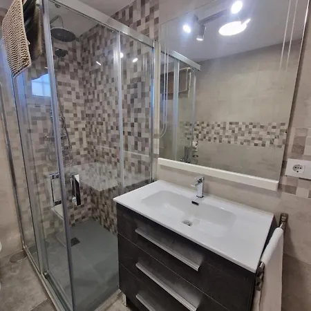 Ds Rio Guadalquivir, Cerca De La Mezquita *