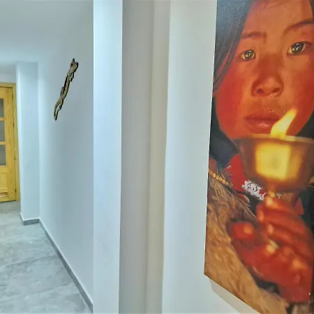 Ds Rio Guadalquivir, Cerca De La Mezquita *